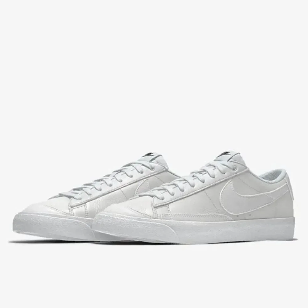 Nike Women’s Blazer Low 77’ Triple White Size 8
